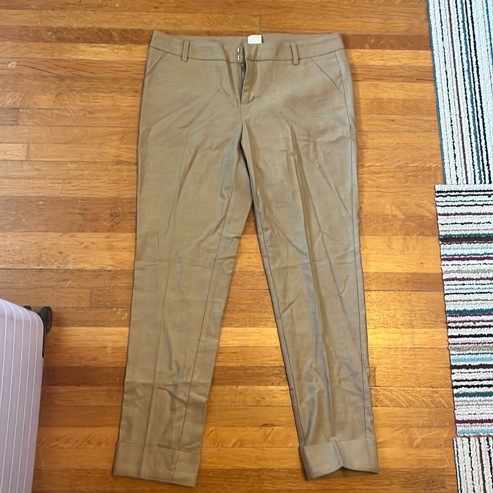Ecru tan cropped trousers from Anthropologie, size 6
